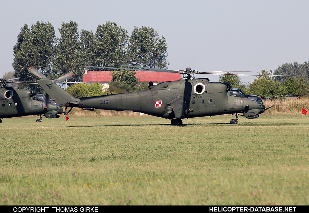 Mi-24V   735