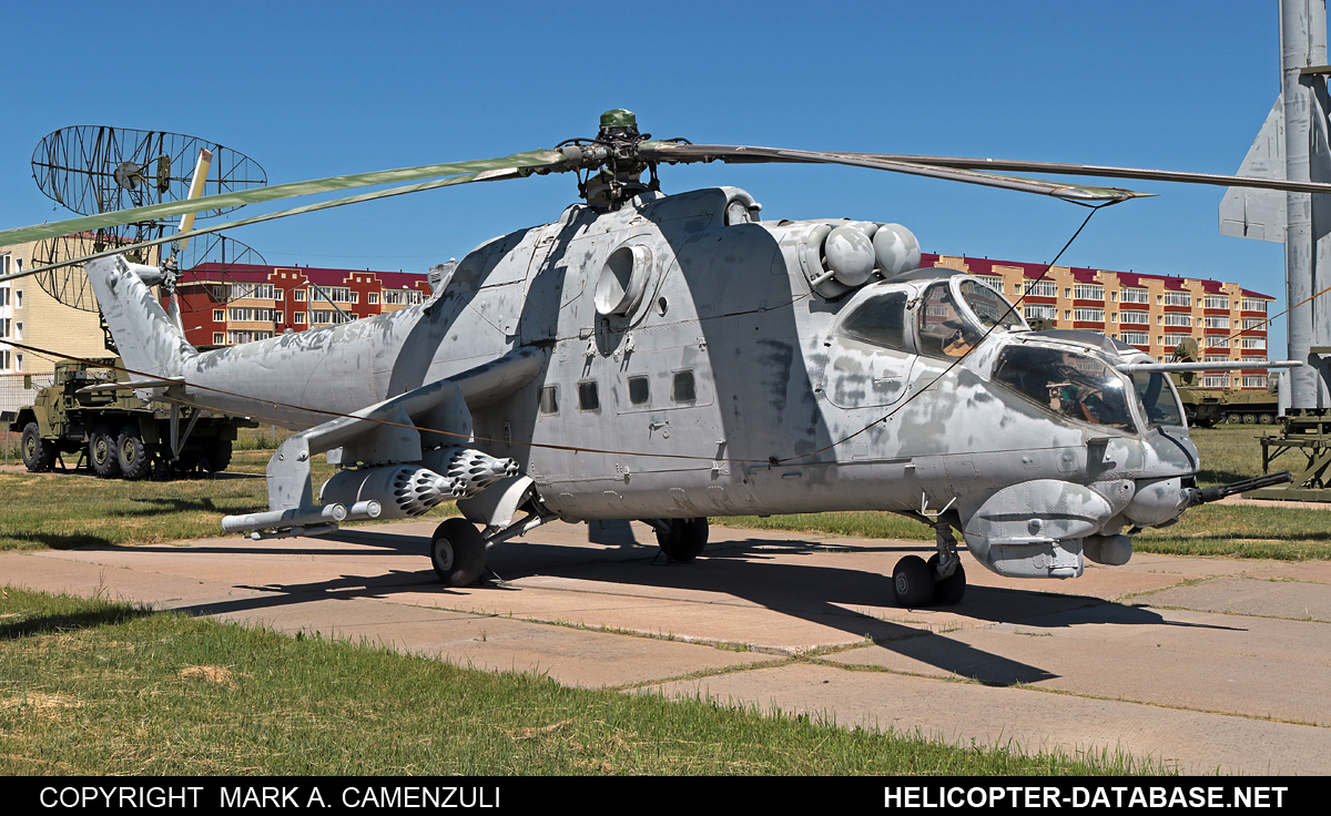 Mi-24D   (no registration)