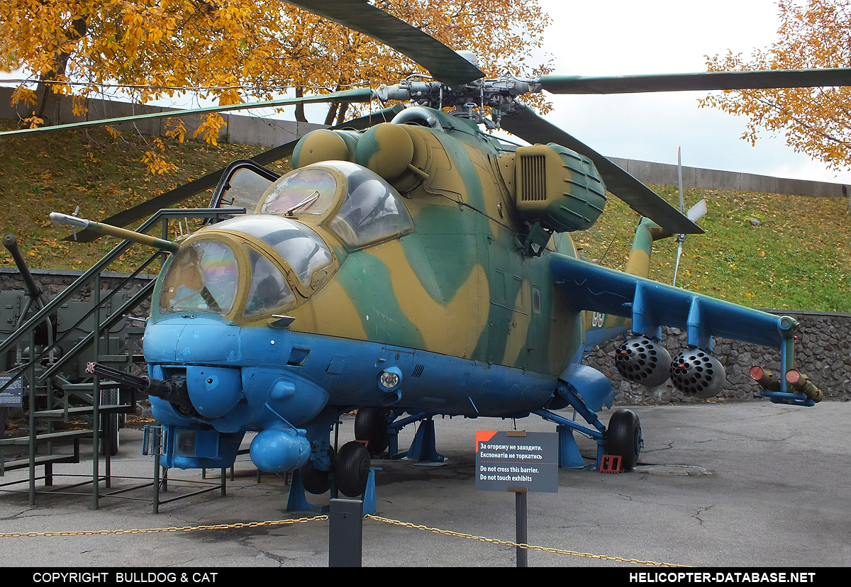 Mi-24V   03 red