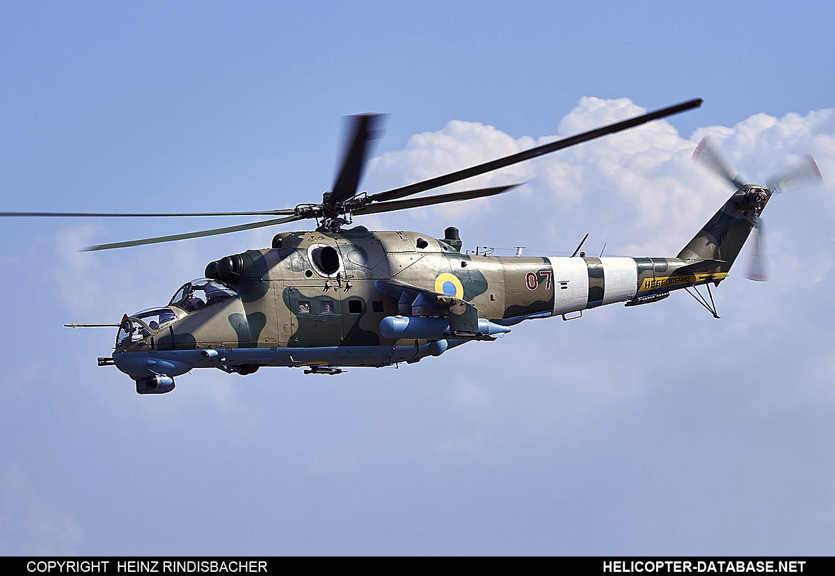 Mi-24P   07 red