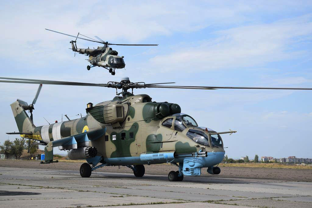 Mi-24P   101 black
