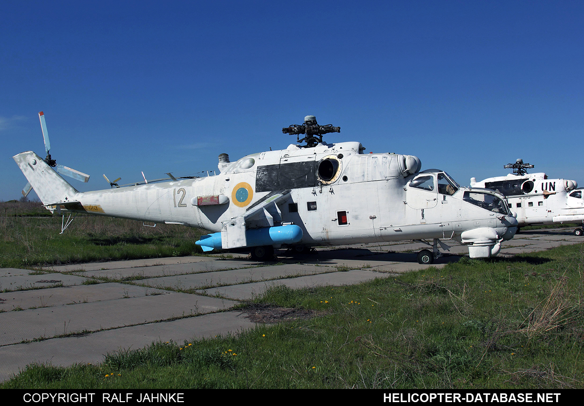 Mi-24K   12 red