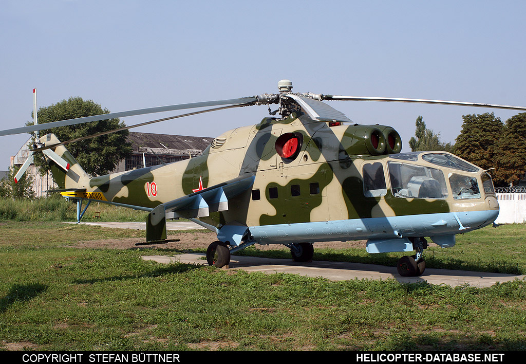 Mi-24A   18 red