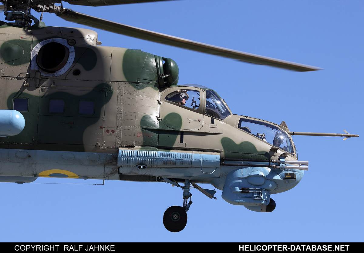 Mi-24PU-1   27 red