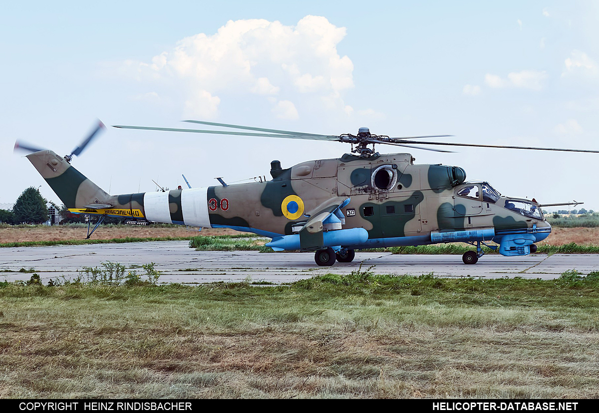 Mi-24P   30 red