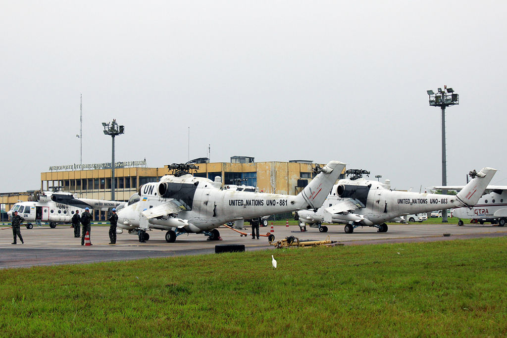 Mi-24P   UNO-881