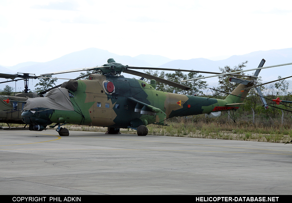 Mi-24V   202