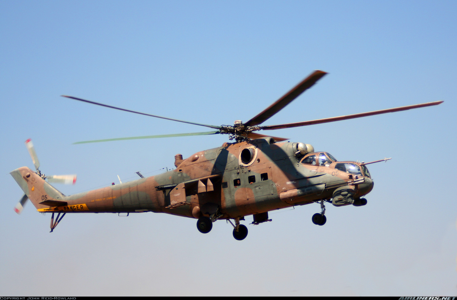 Mi-35P   05