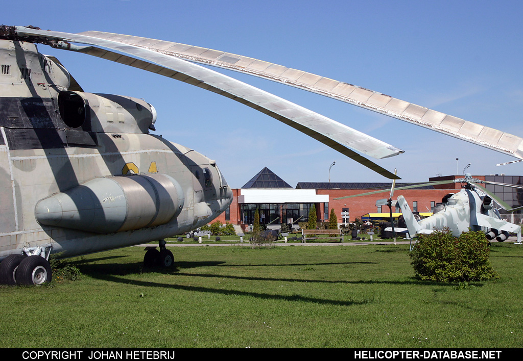 Mi-26   04 yellow