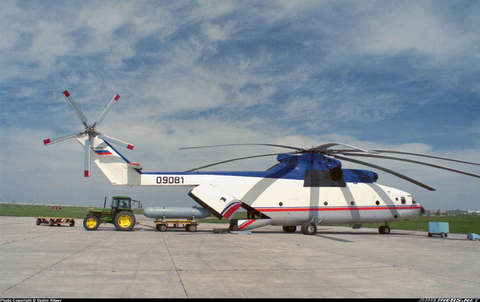 Mi-26T   09081