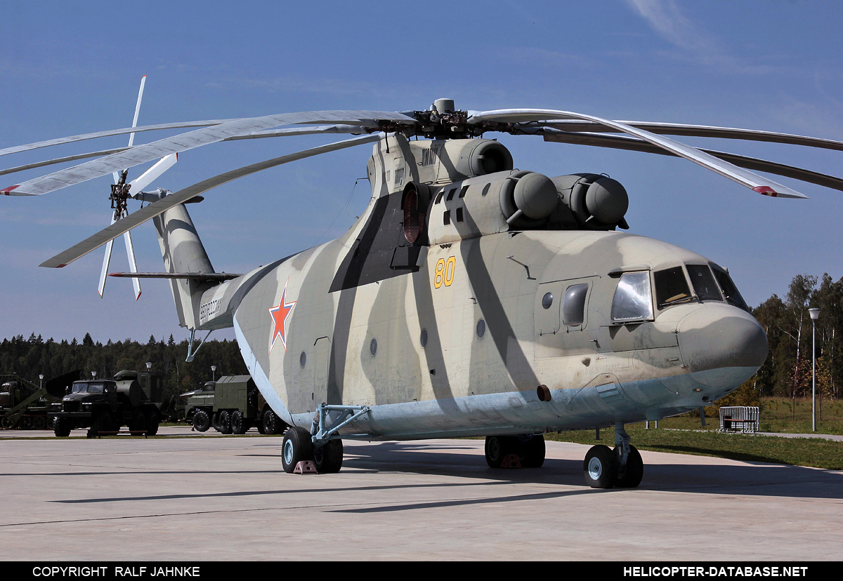 Mi-26   80 yellow