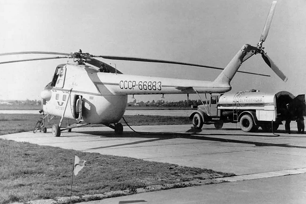 Mi-4P   CCCP-66883