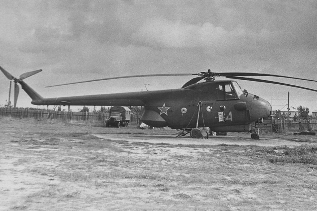 Mi-4DF "Dolphin"   4 yellow
