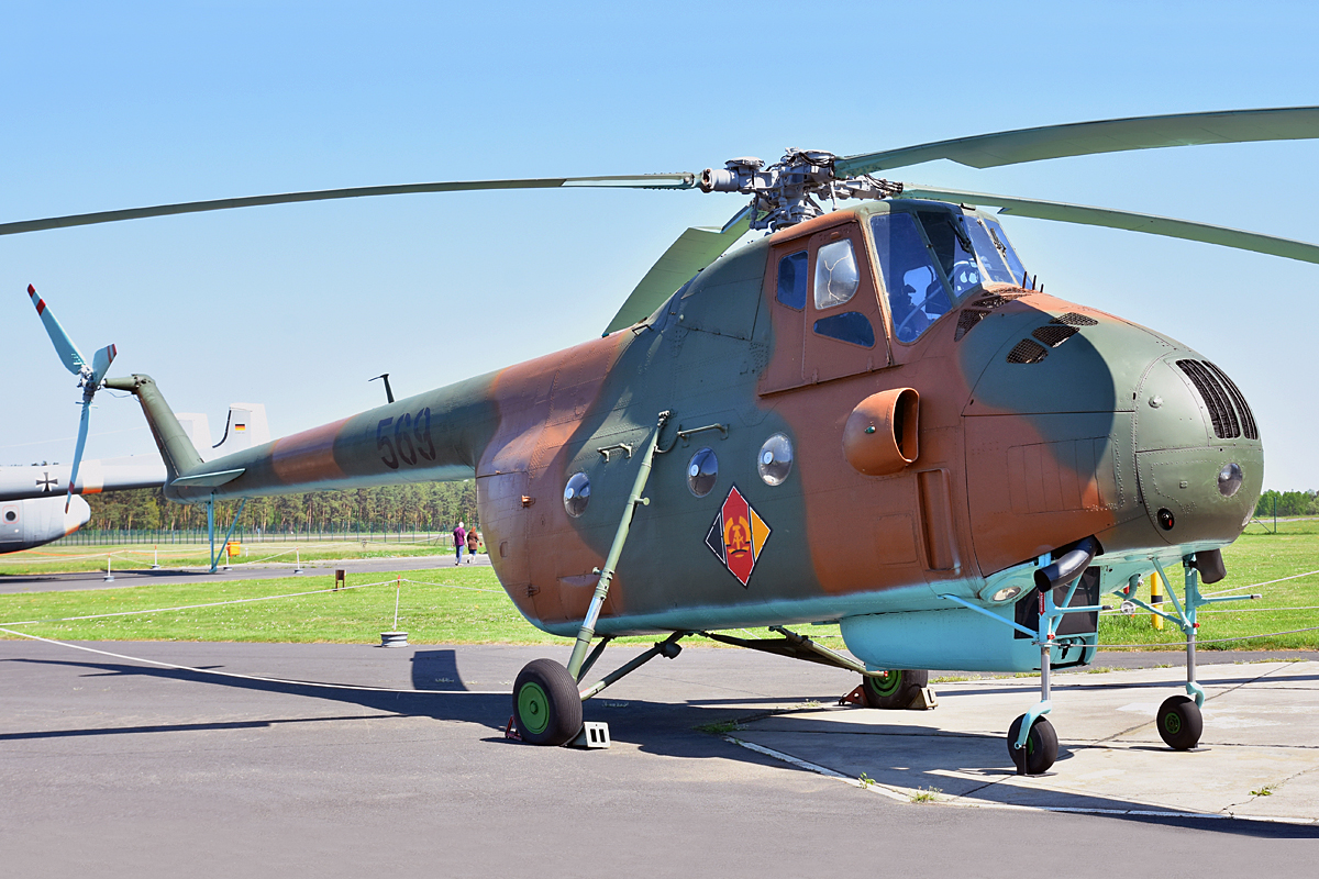 Mi-4   569