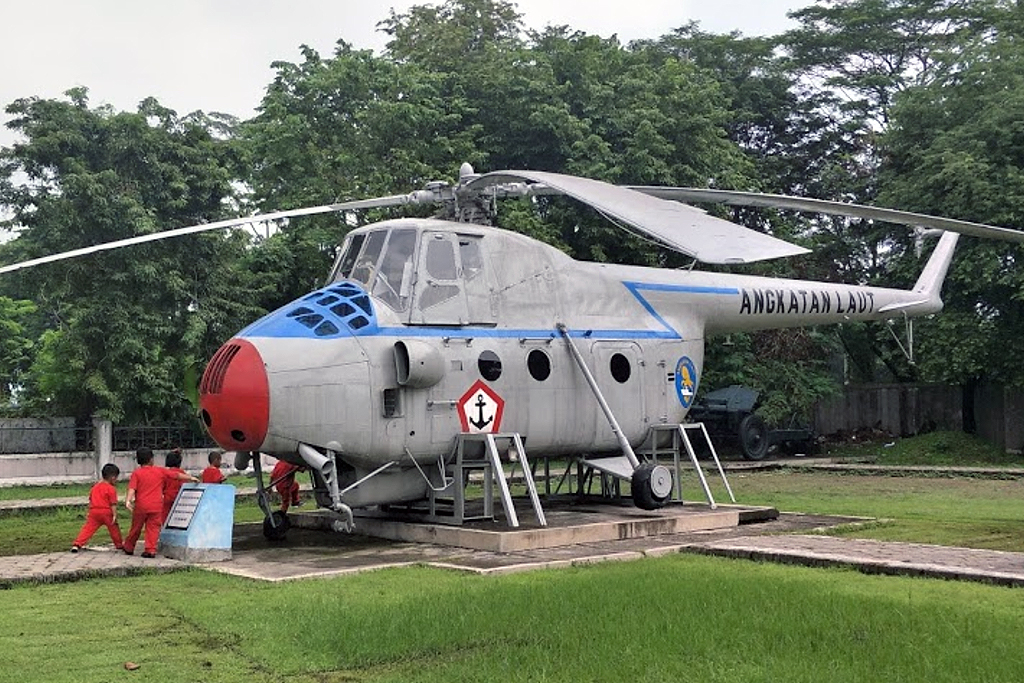 Mi-4   (no registration)