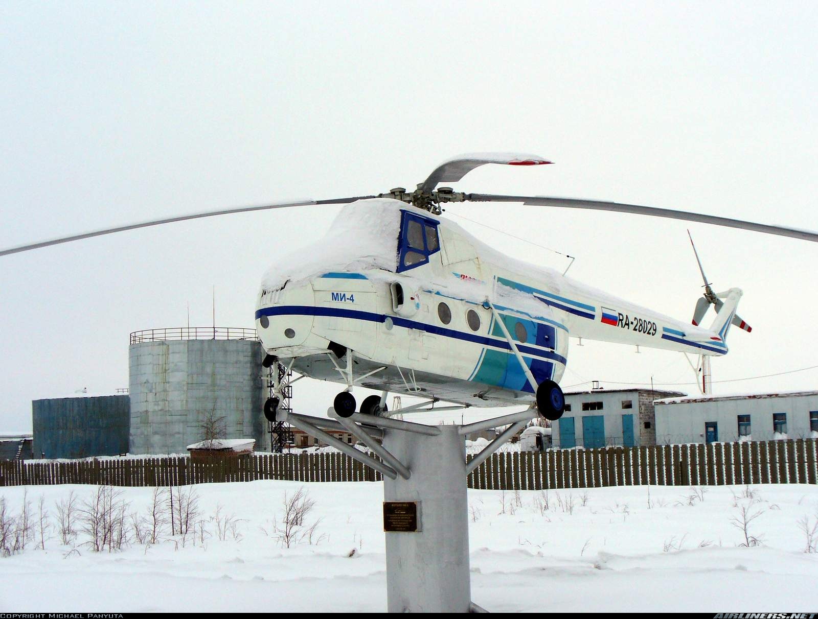 Mi-4A   RA-28029