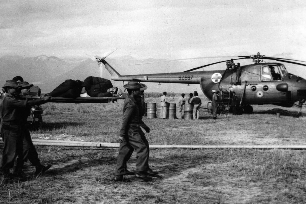 Mi-4   BZ587