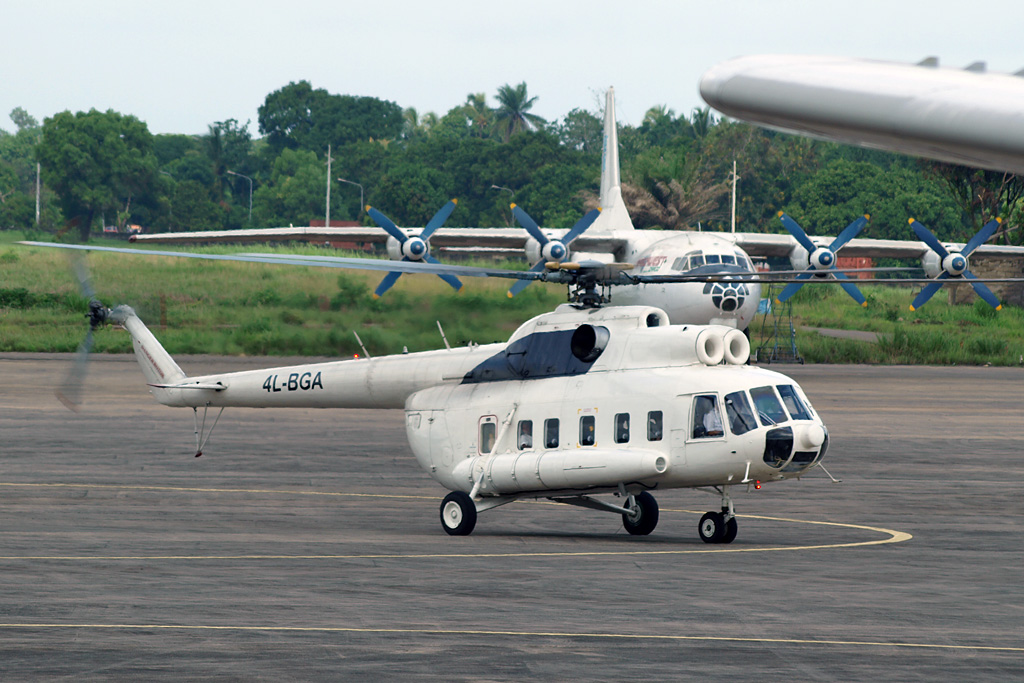 Mi-8PS   4L-BGA