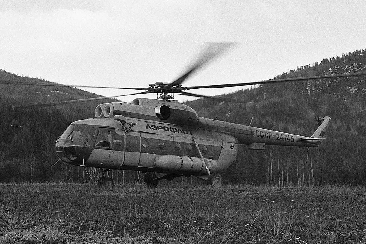Mi-8T   CCCP-24745