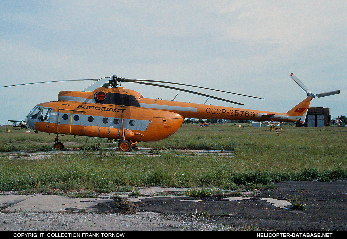 Mi-8T   CCCP-25769
