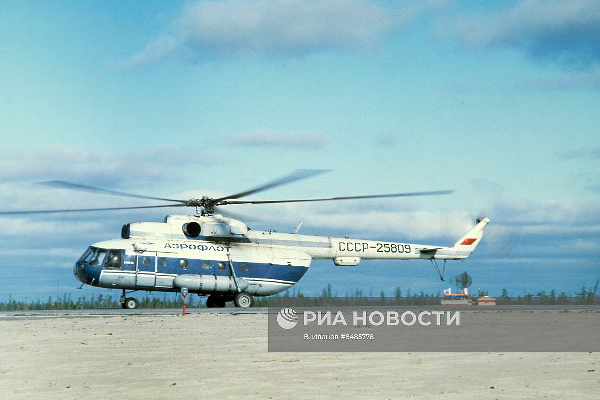 Mi-8T   CCCP-25809