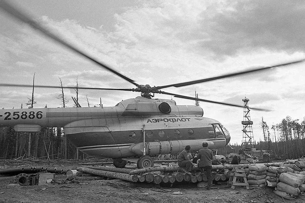 Mi-8T   CCCP-25886