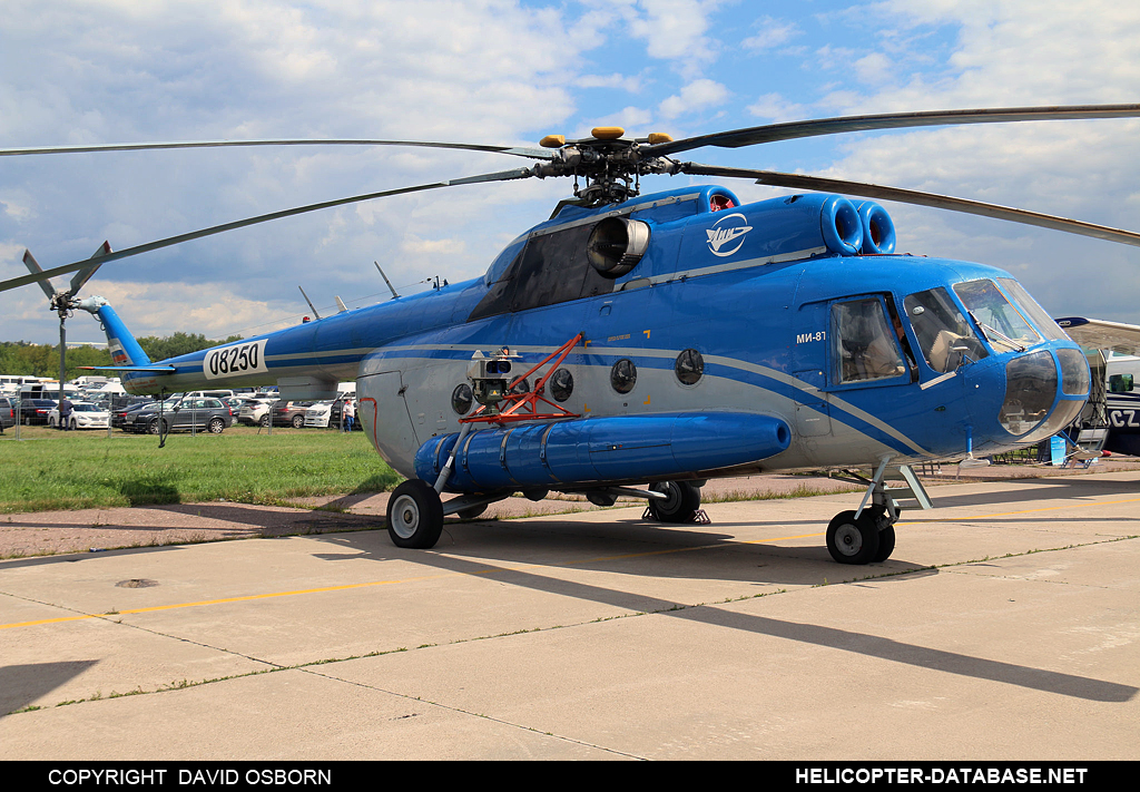 Mi-8T   08250