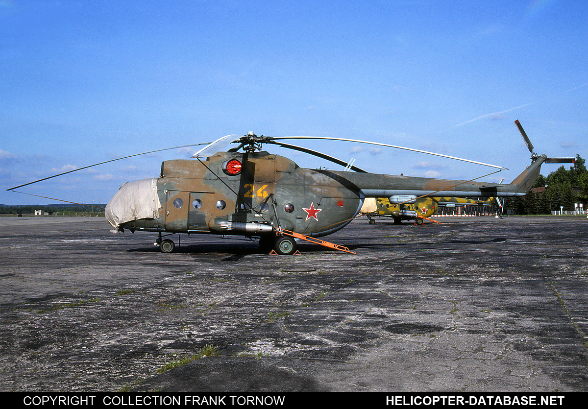 Mi-8T   24 yellow