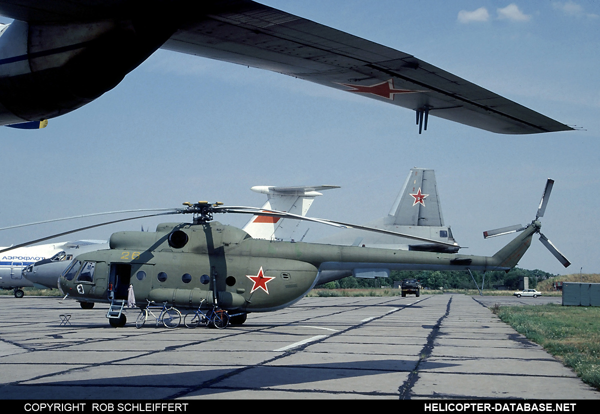 Mi-8TP   26 yellow