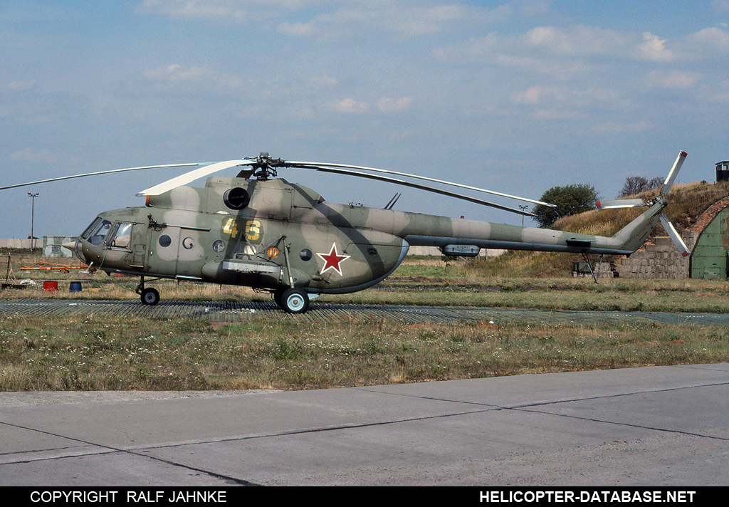 Mi-8AT   46 yellow