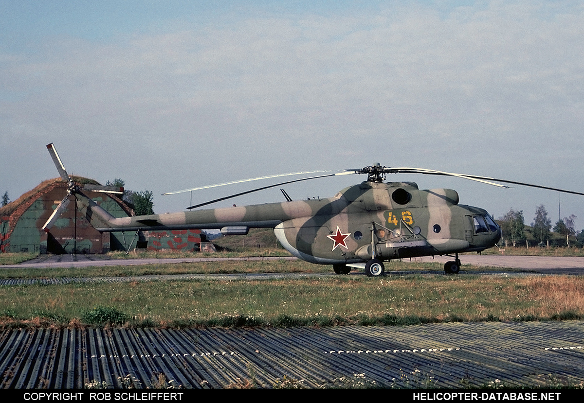 Mi-8AT   46 yellow