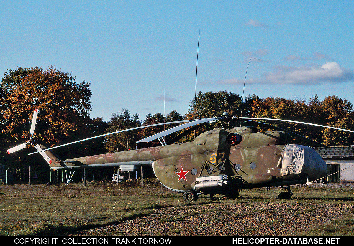 Mi-8T   62 yellow
