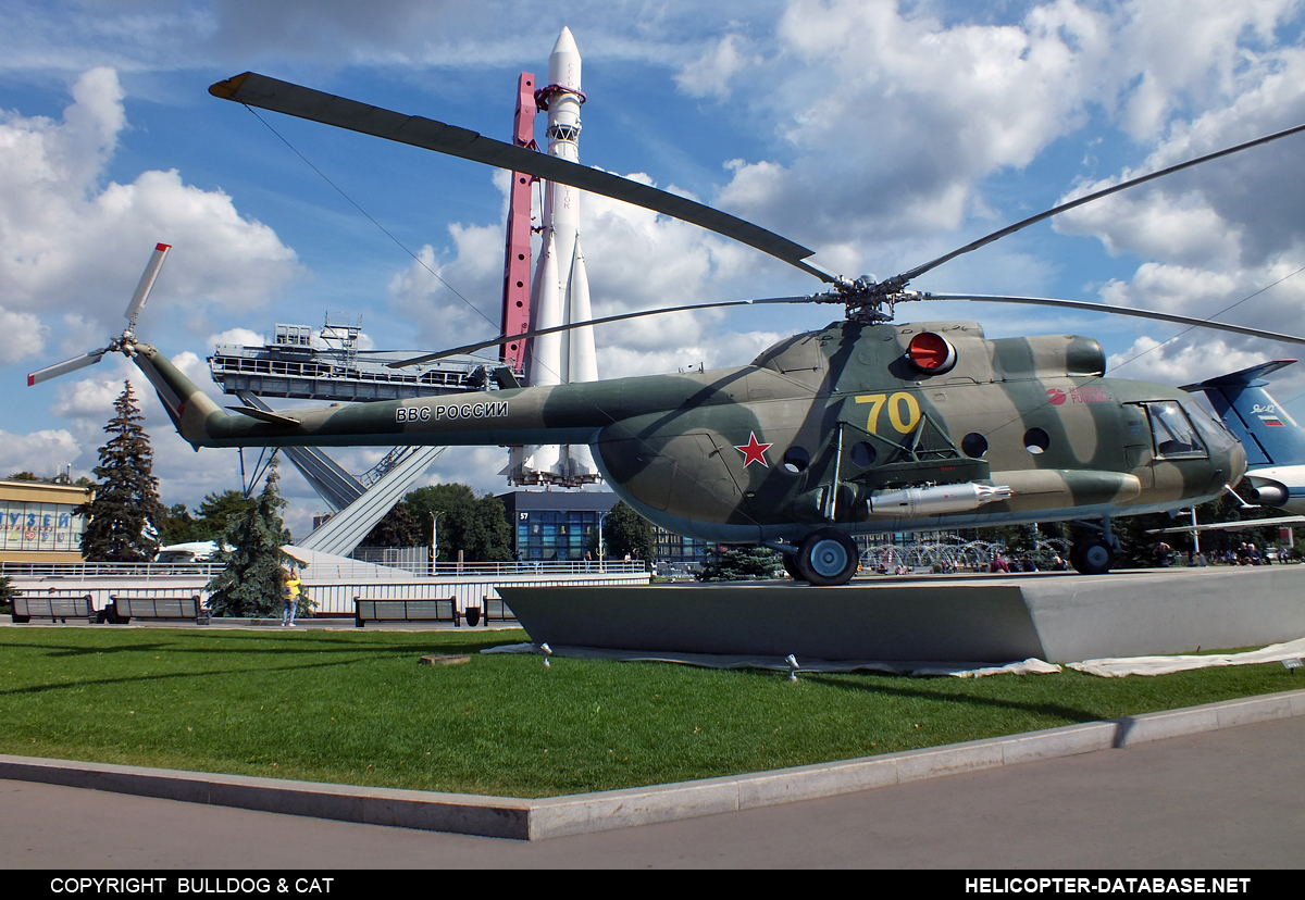Mi-8T   70 yellow