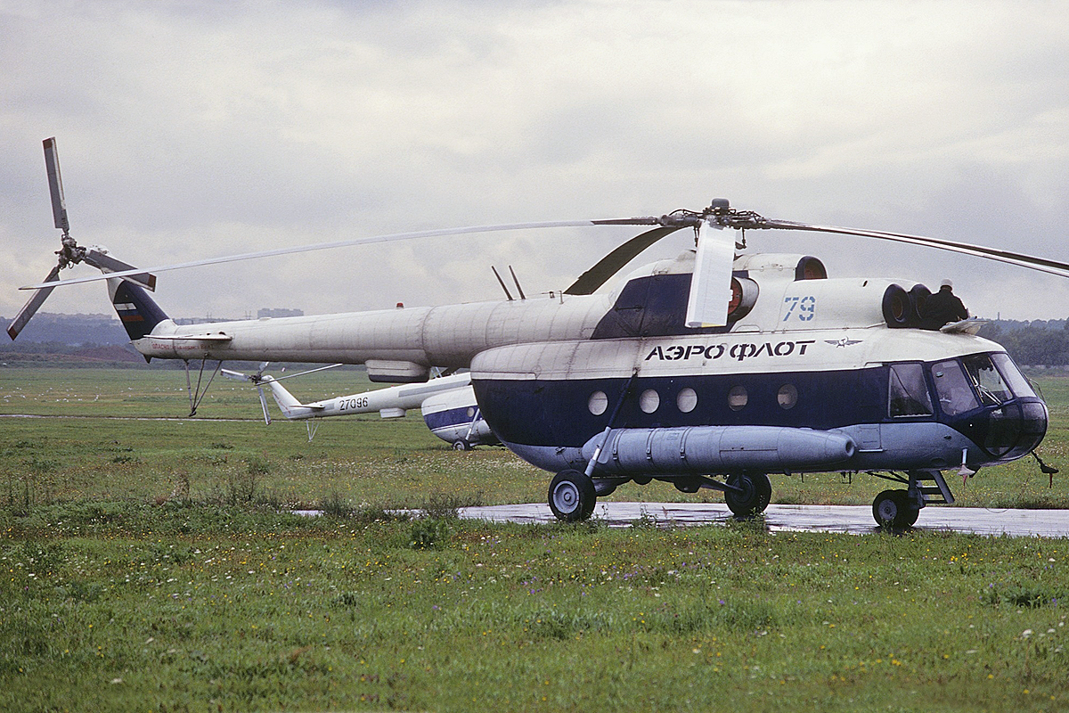Mi-8AT 79 blue