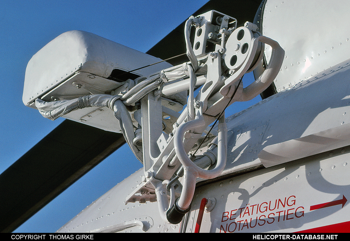 Mi-8T&nbsp;&nbsp;&nbsp;D-HOXC