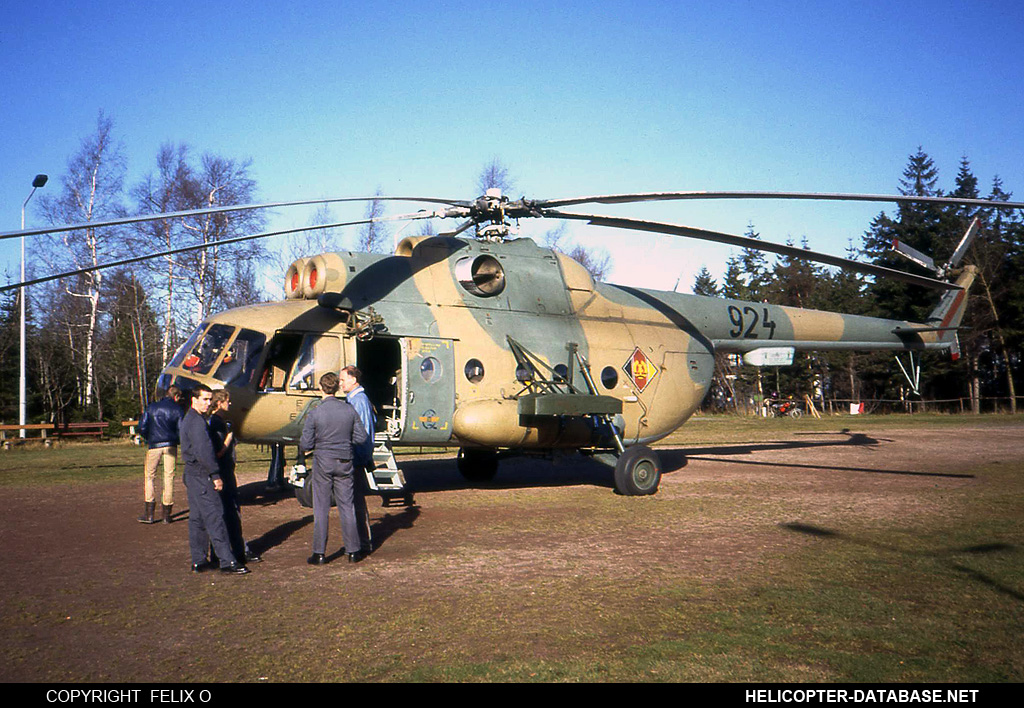Mi-8T   924