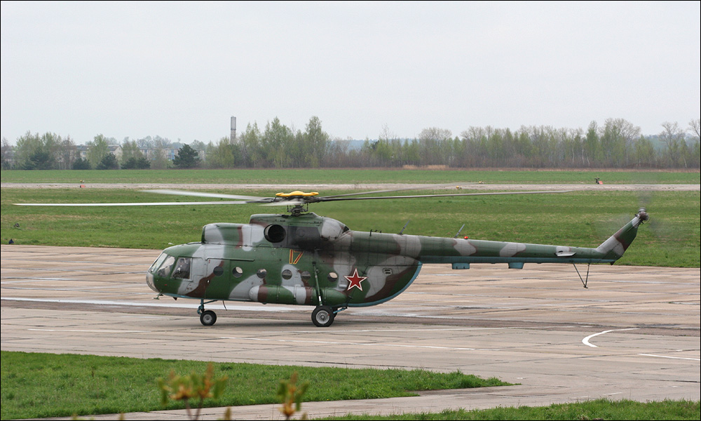 Mi-8T   17 red