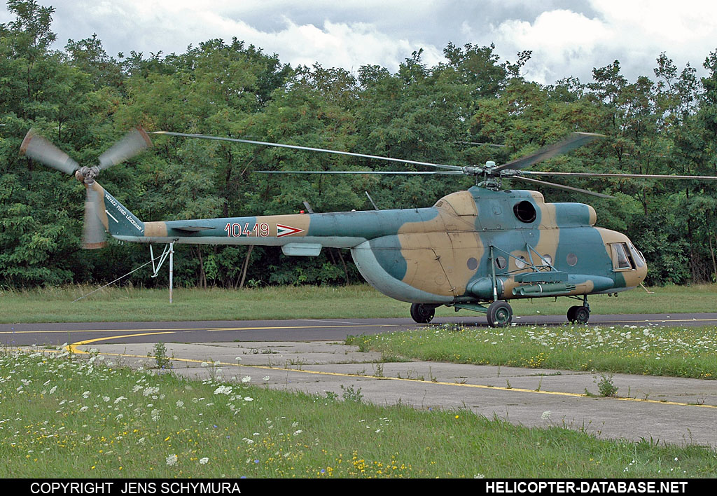 Mi-8T   10419
