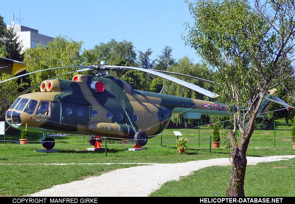 Mi-8T   10435