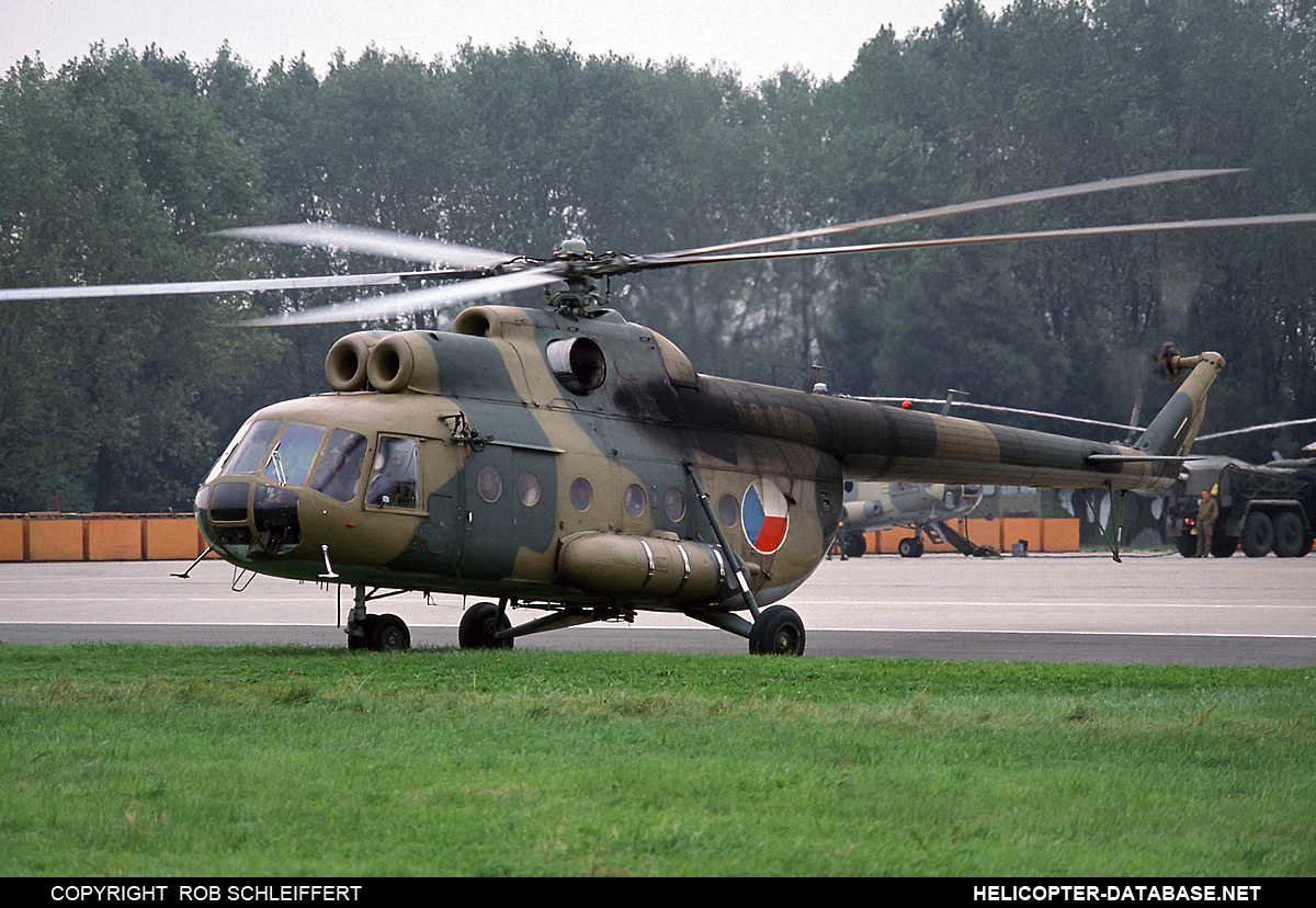 Mi-8T   0818