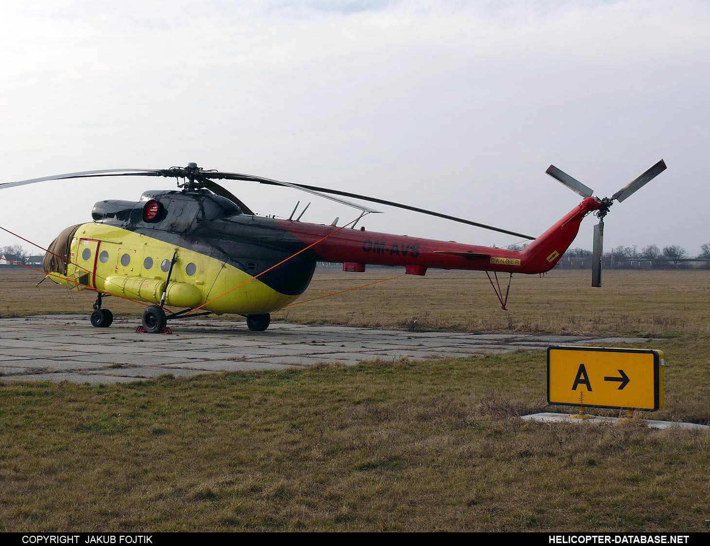 Mi-8T   OM-AVS