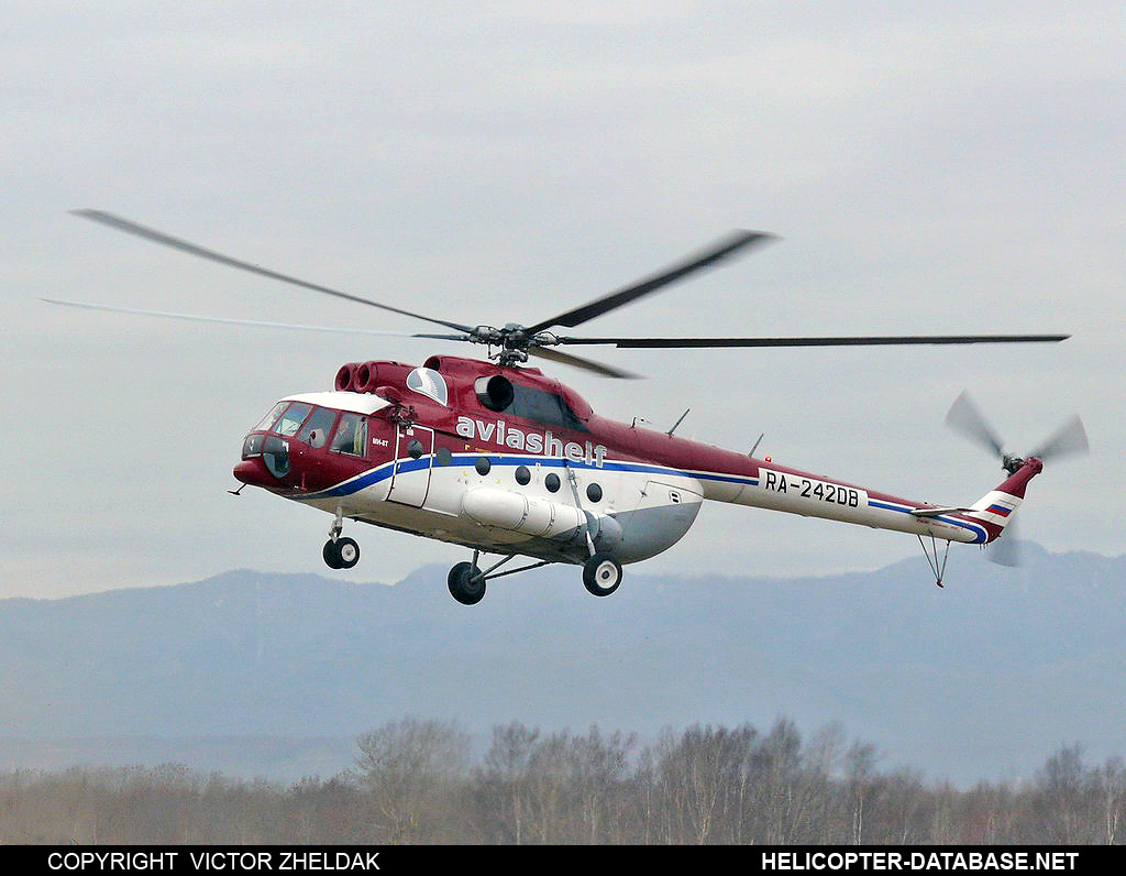 Mi-8T   RA-24208