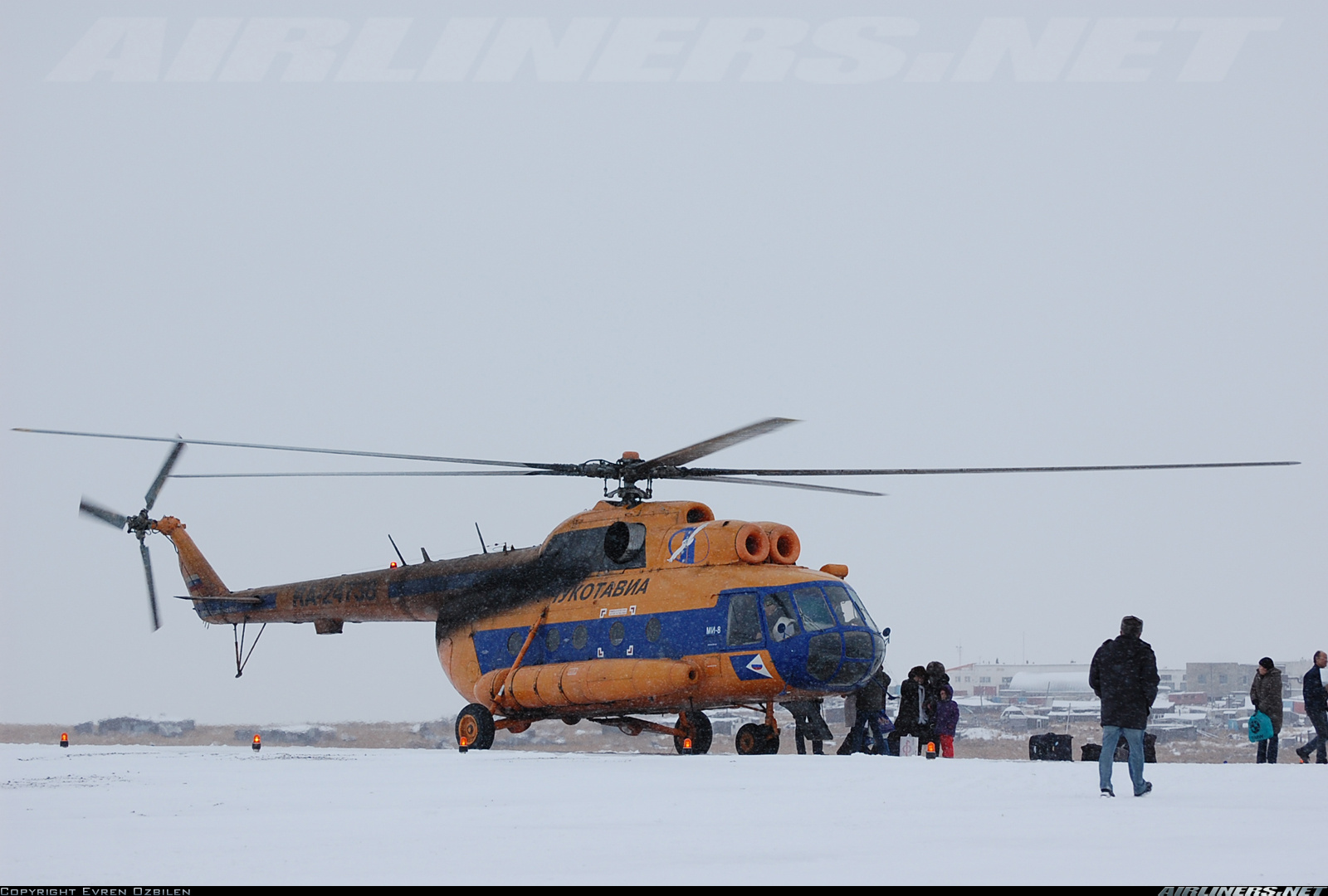 Mi-8T   RA-24738
