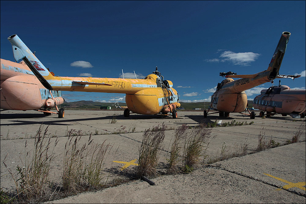 Mi-8T   RA-25690