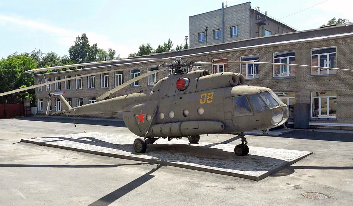 Mi-8T 08 yellow