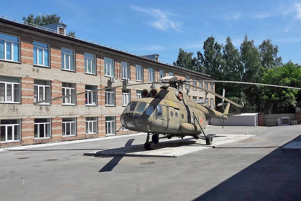 Mi-8T 08 yellow