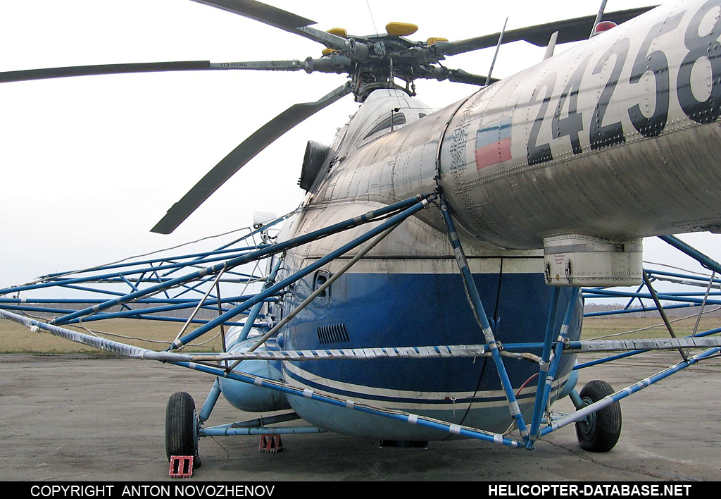 Mi-8T   24258