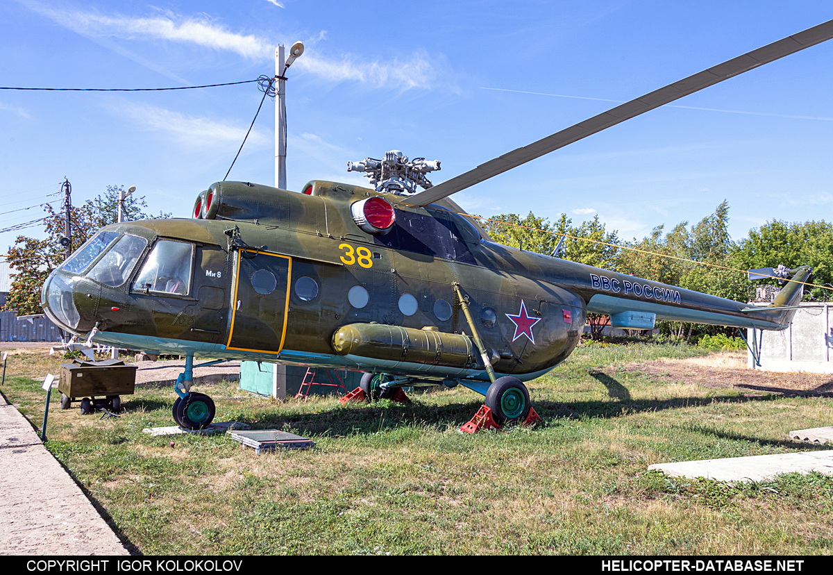 Mi-8T   38 yellow