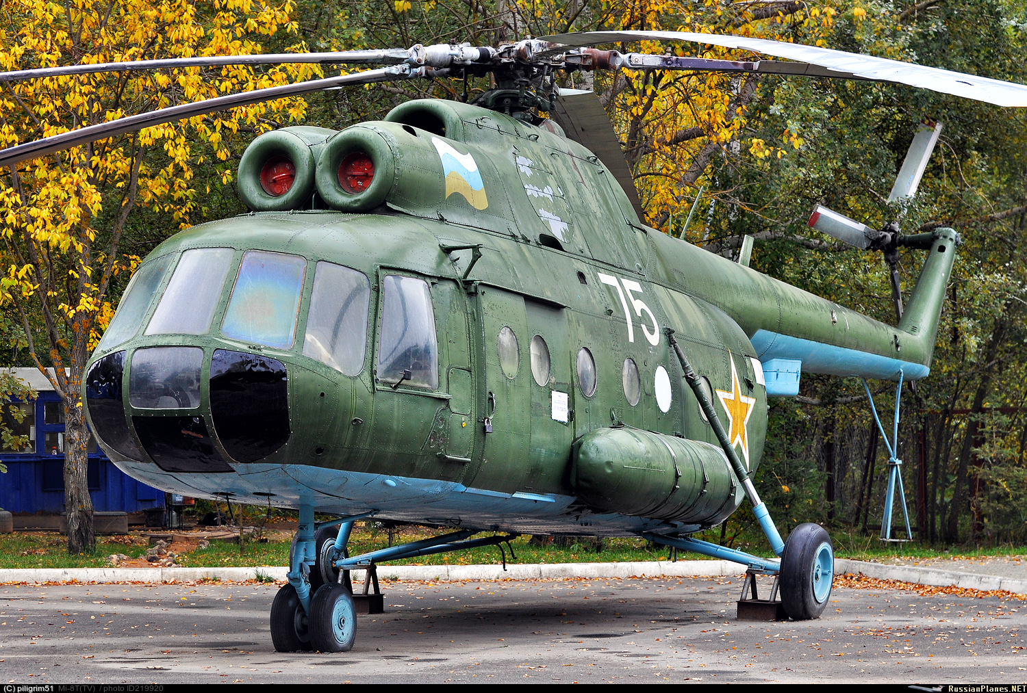 Mi-8AT   75 white