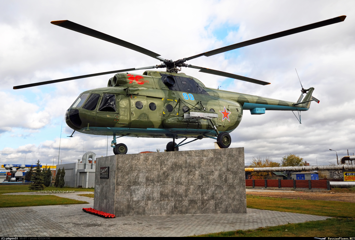 Mi-8AT   90 blue